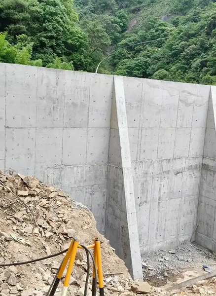 无锡崇安区重力式挡土墙